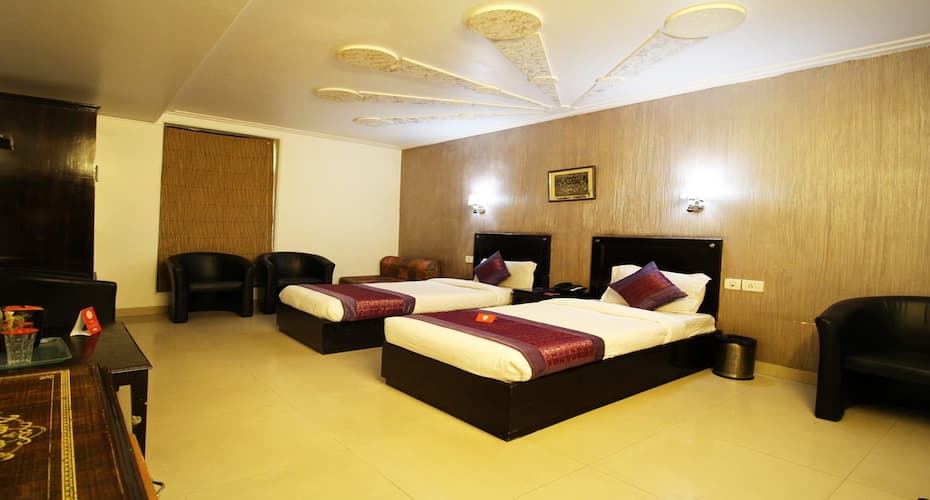 AirportHotel Noratan Palace By RoomsInc, New Delhi 2